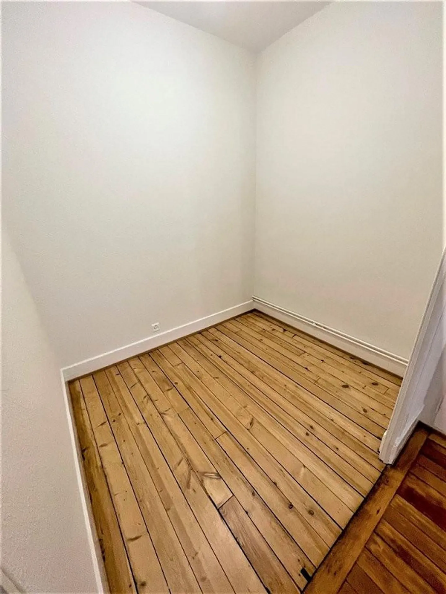 Traversant - Eaux-Vives Stazione - Foto 6 di 9