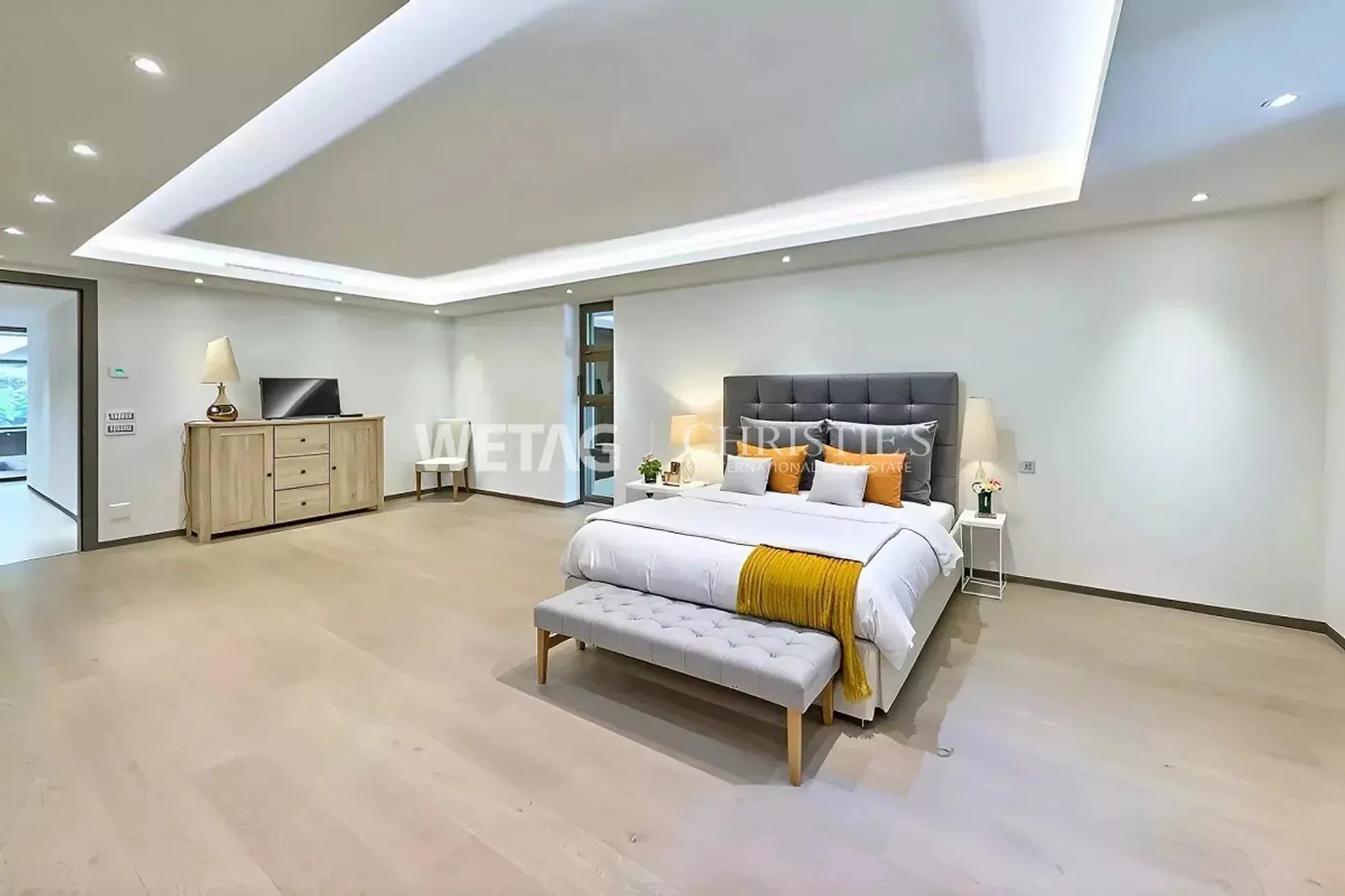 Lugano-Magliaso: magnificent villa with indoor pool, directly on Lake Lugano - Photo 8 of 13