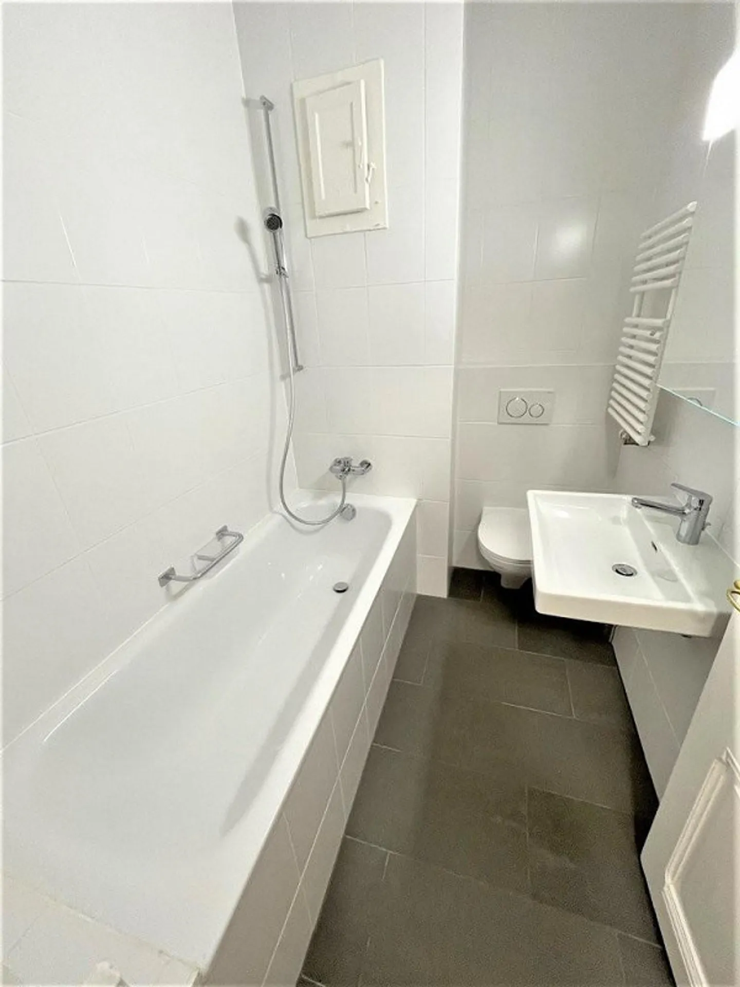 Traversant - Eaux-Vives Stazione - Foto 7 di 9