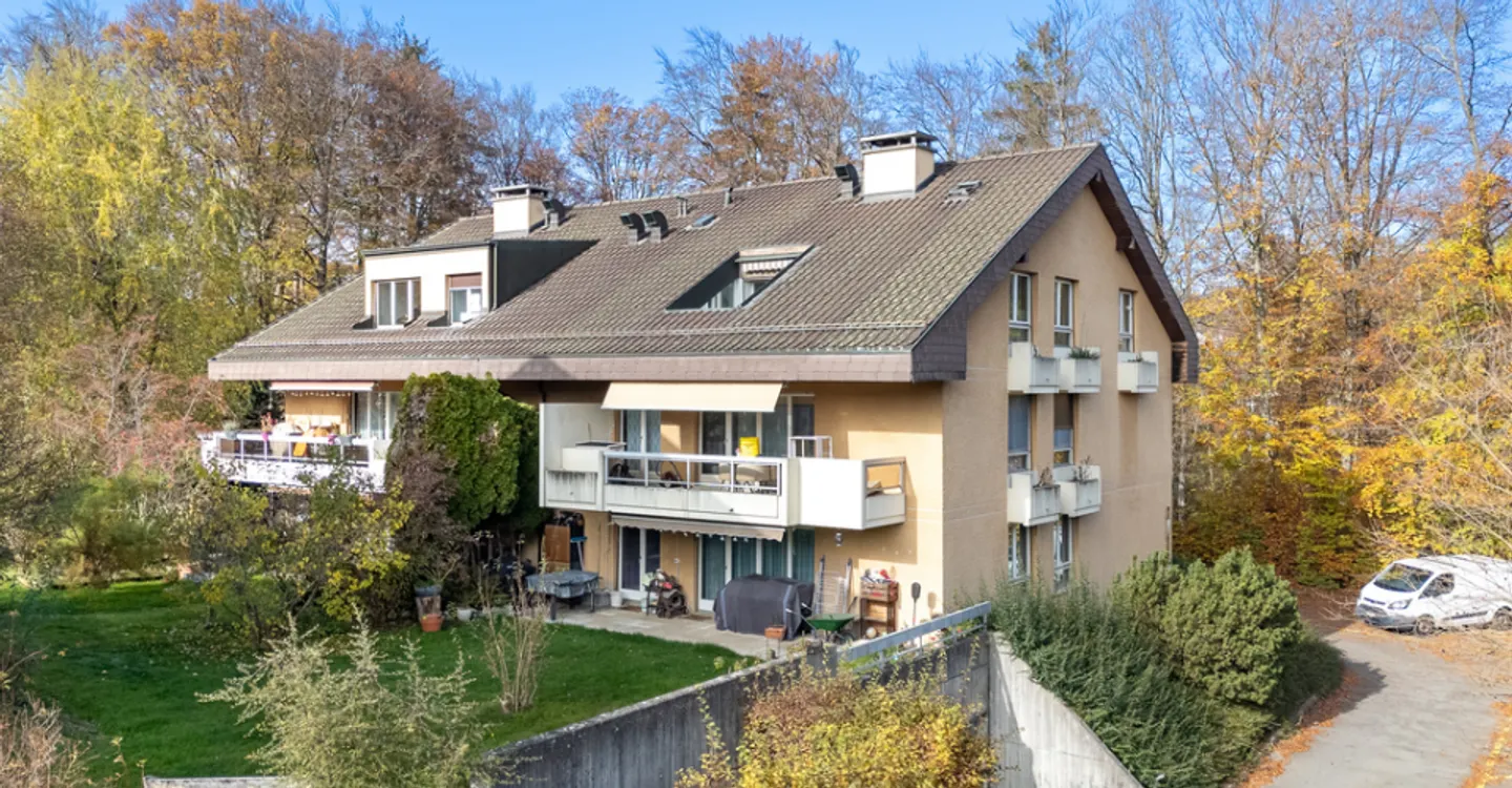 Appartement spacieux sous les combles - Photo 1 sur 1