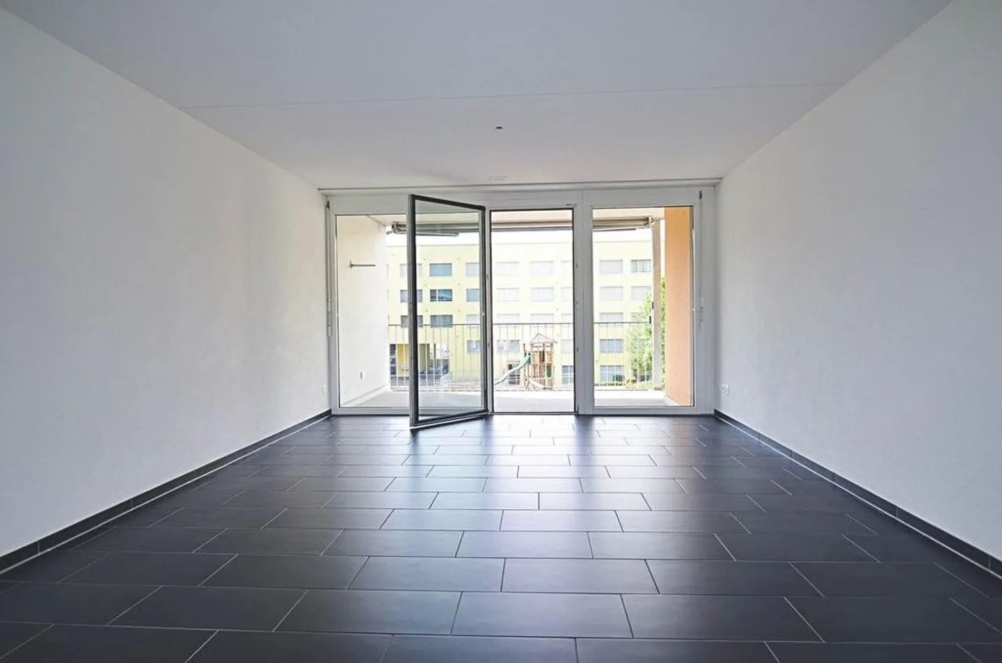 Apartment seeks tenant - Photo 3 of 6