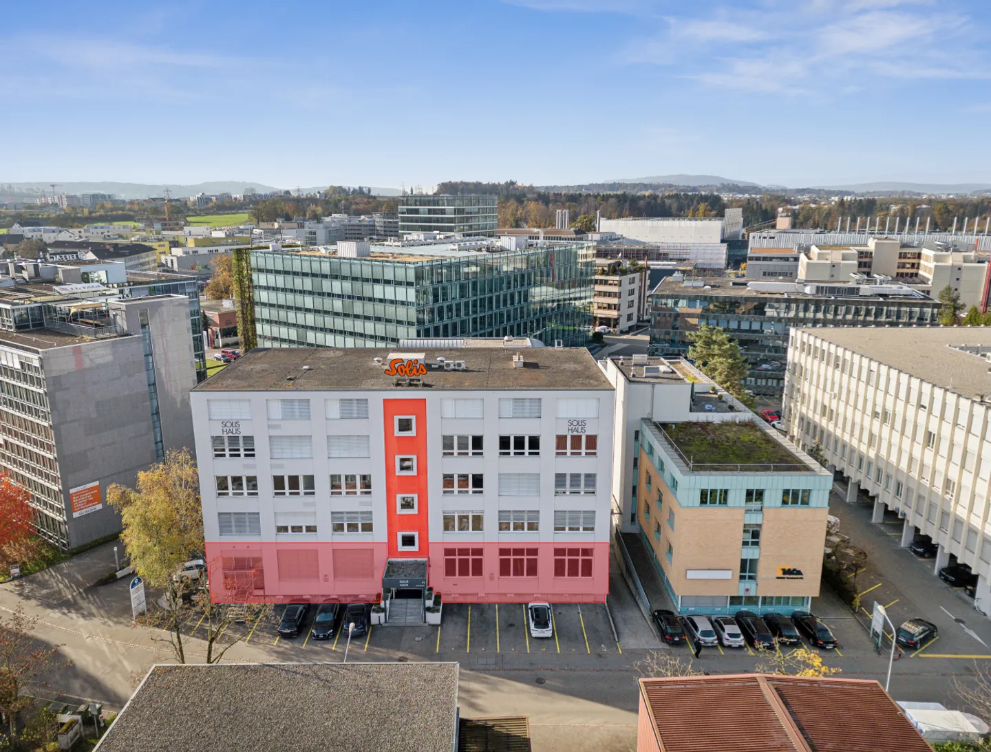 Commercial space with high, bright rooms - centrally located with direct access from outside - Photo 4 of 5