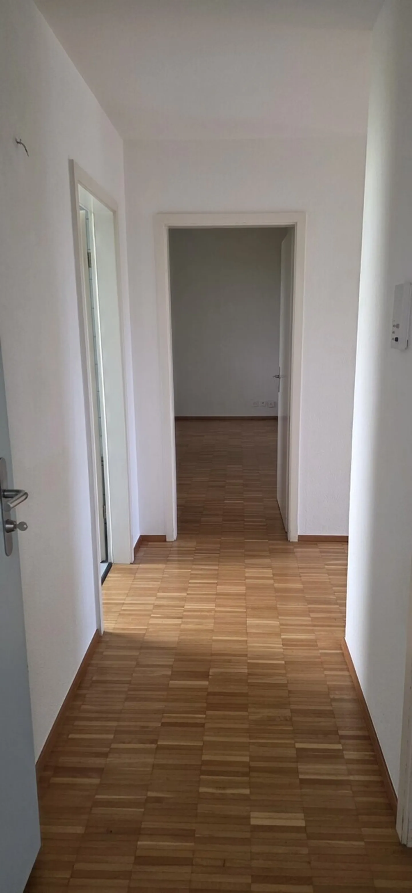 2 Room Apartment Ground Floor - temporary until 30.09.2027 - Photo 2 of 9