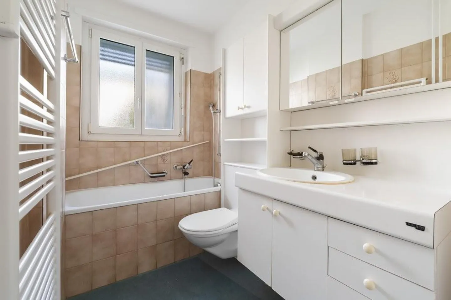 Helle Wohnung mit Terrasse - Foto 6 von 9