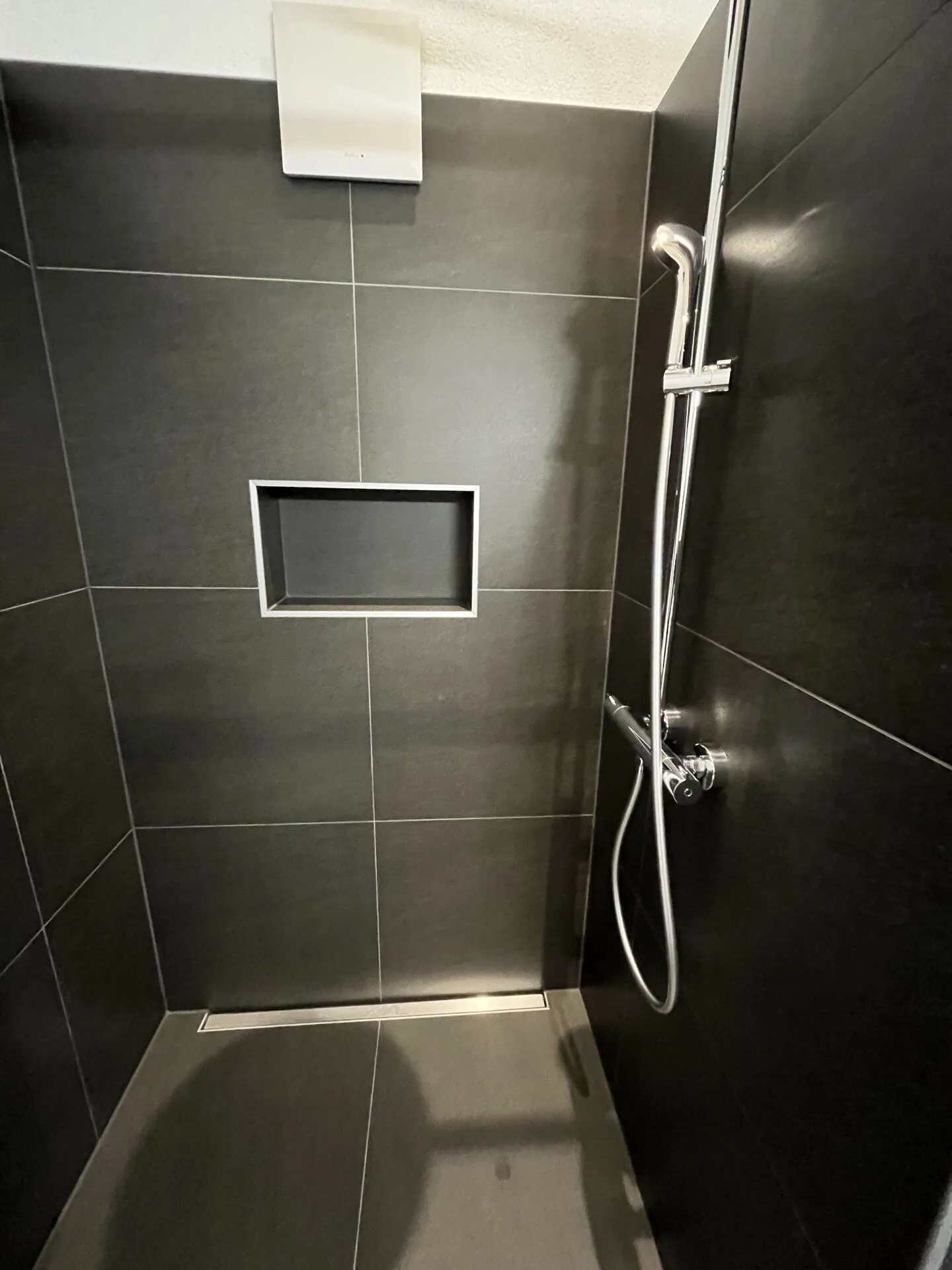 MAGNIFIQUE ATTIQUE, DANS UNE PETITE PPE - Foto 19 von 21