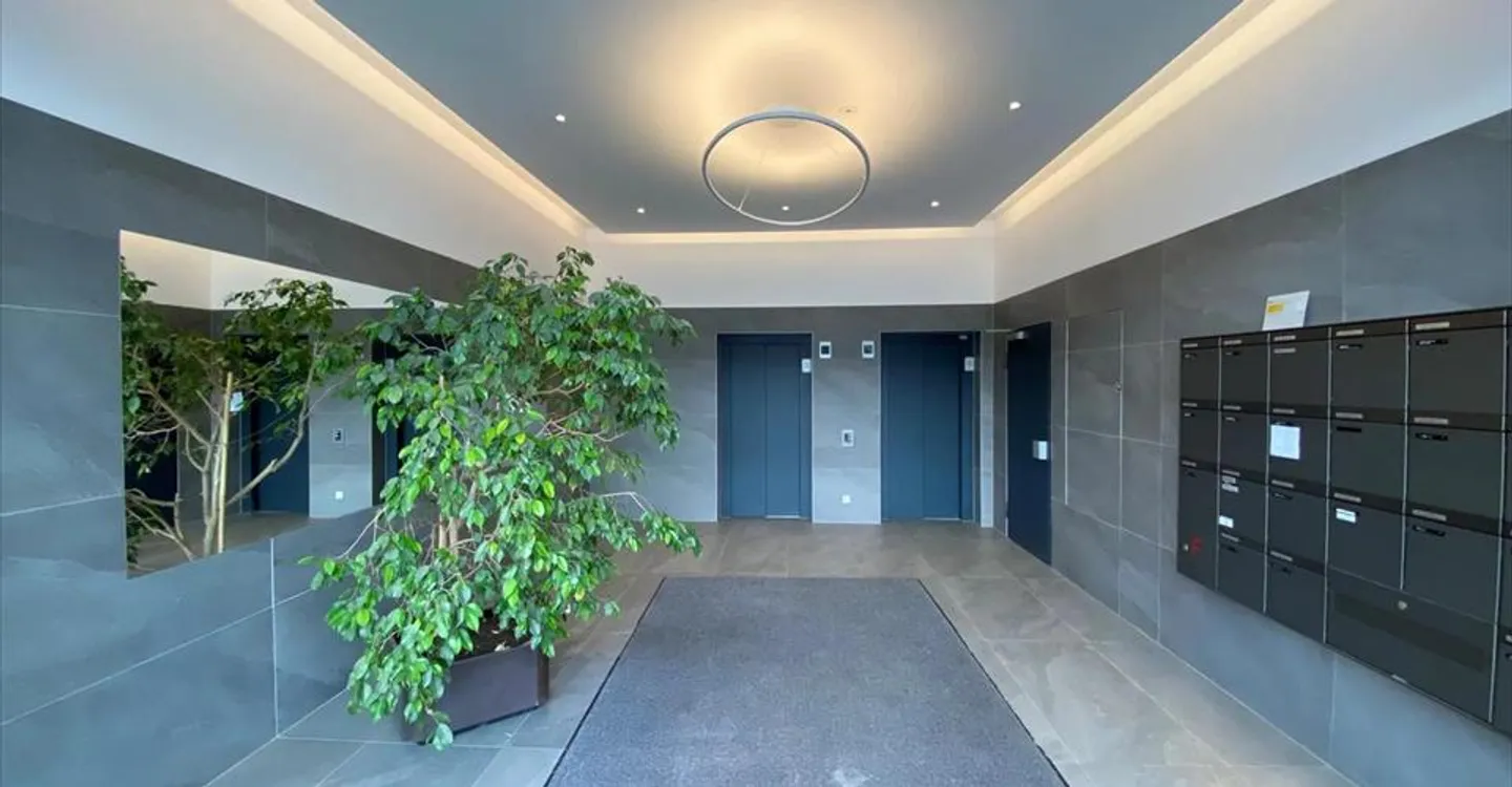 Spazio ufficio in affitto - Foto 7 di 13