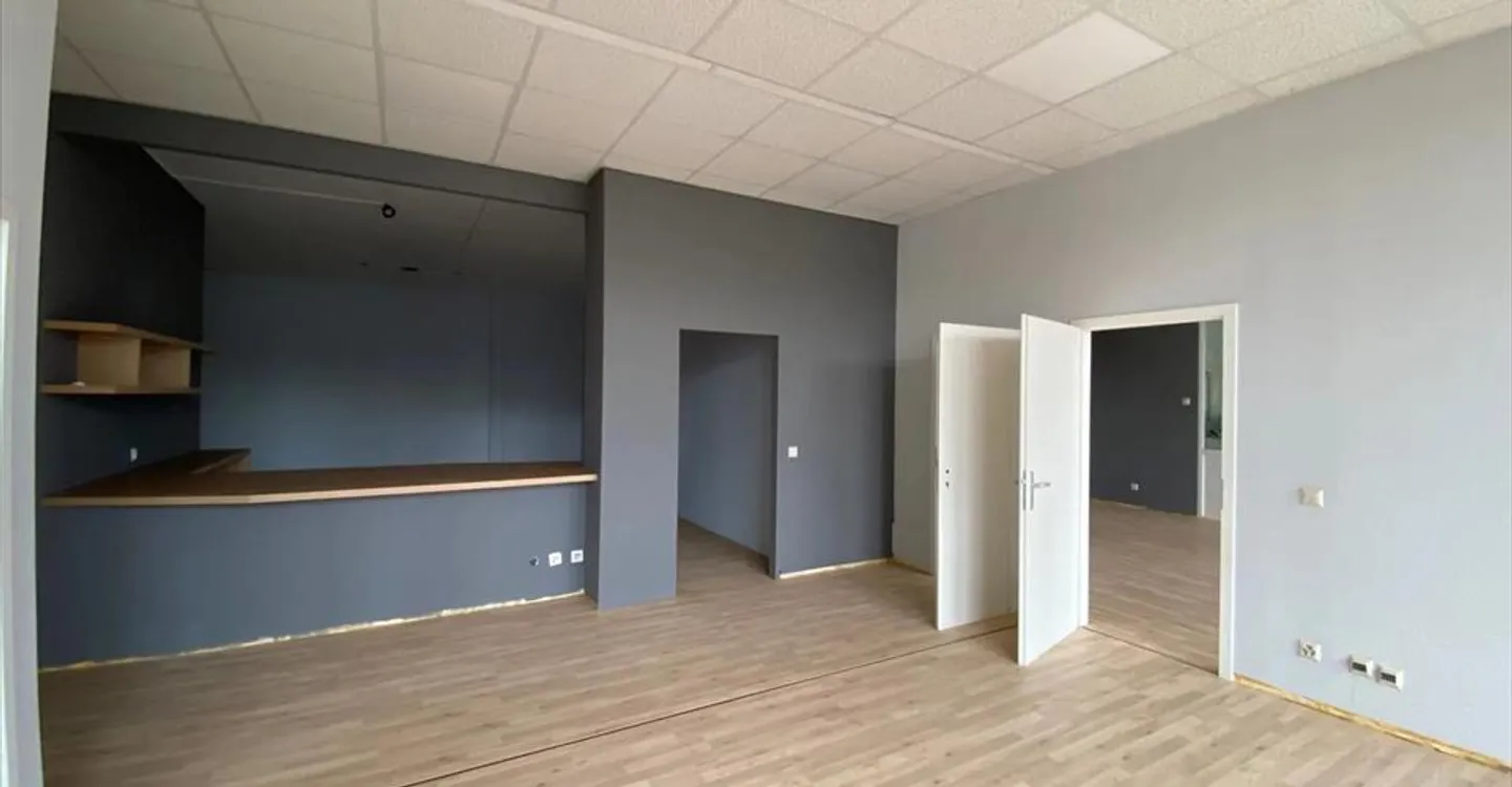 Spazio ufficio in affitto - Foto 11 di 13