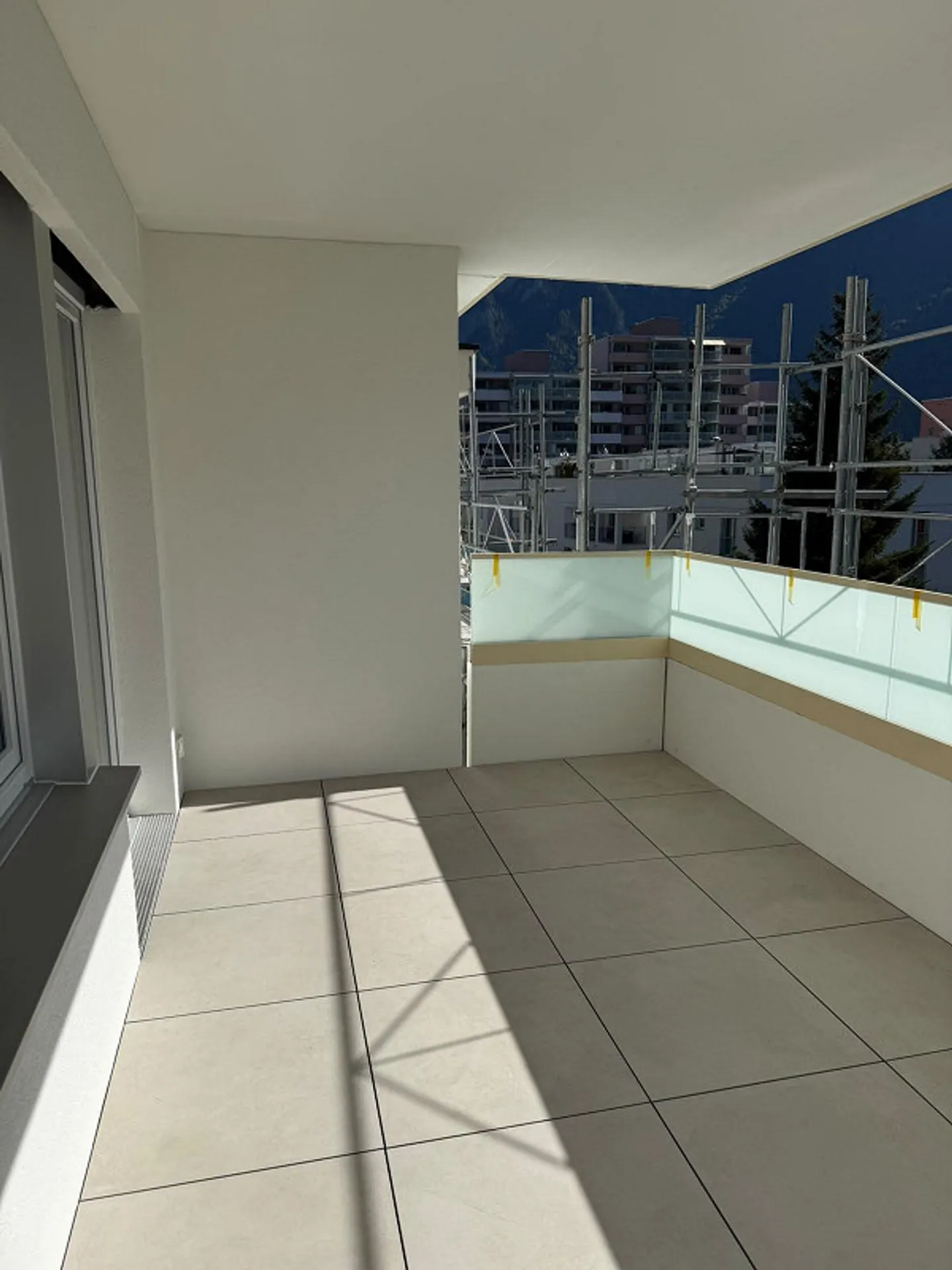 Appartamento di 4.5 locali/ Completamente ristrutturato, in una posizione centrale molto tranquilla - Foto 10 di 18