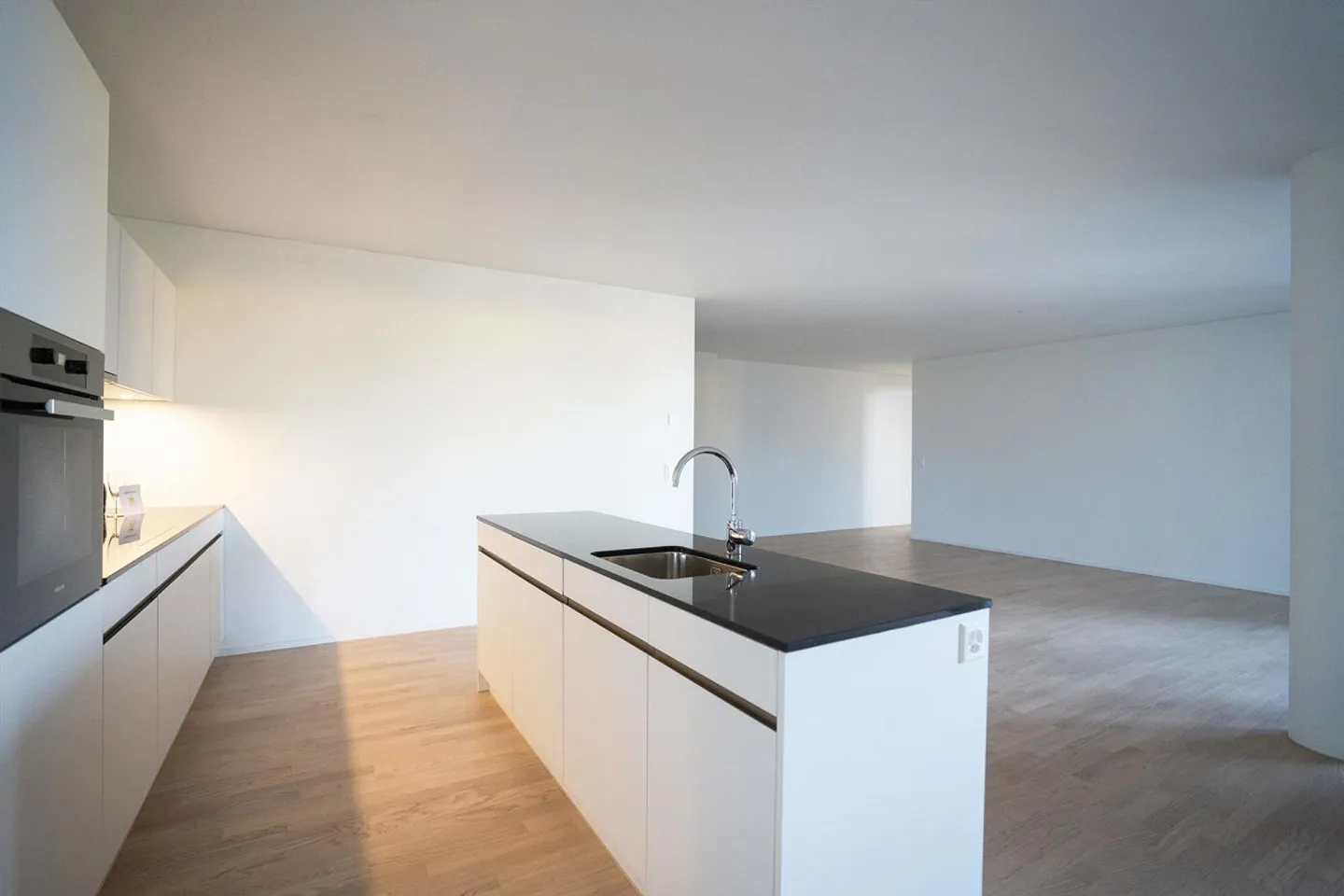 Zentrales Wohnen in Spreitenbach! - Photo 2 sur 7