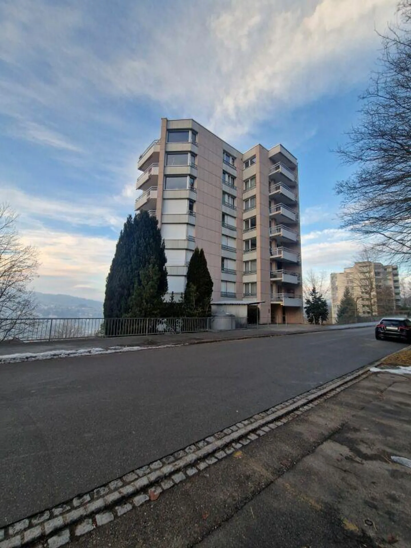 Appartement 1 pièce avec vue imprenable et aménagement moderne - Photo 1 sur 8
