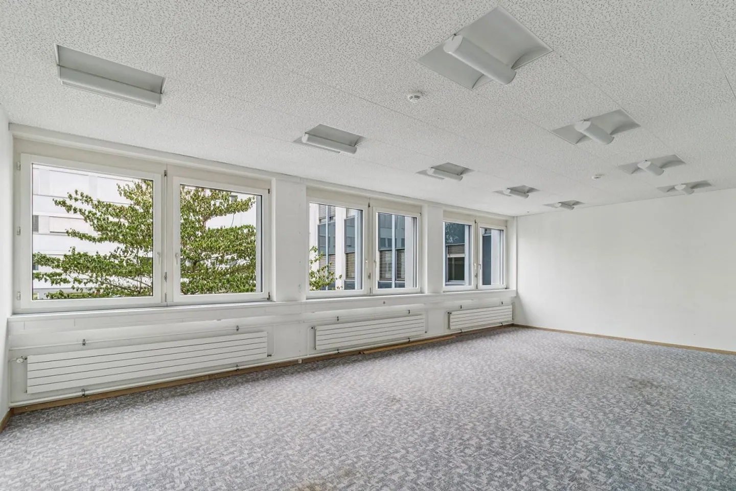 50m² Office, 5405 Baden-Dättwil - Photo 2 of 8