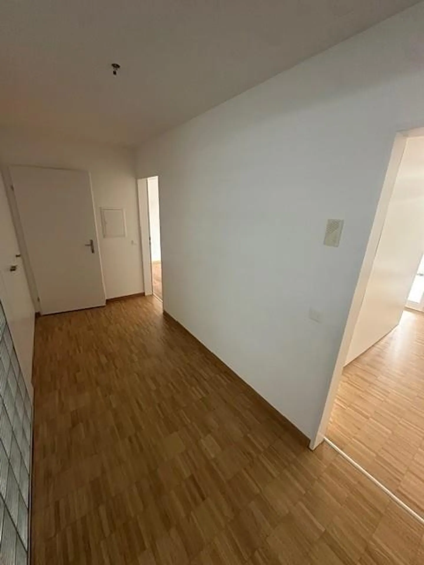 Senior Apartment - 2 1/2 Room Apartment 2nd Floor - Photo 2 of 7