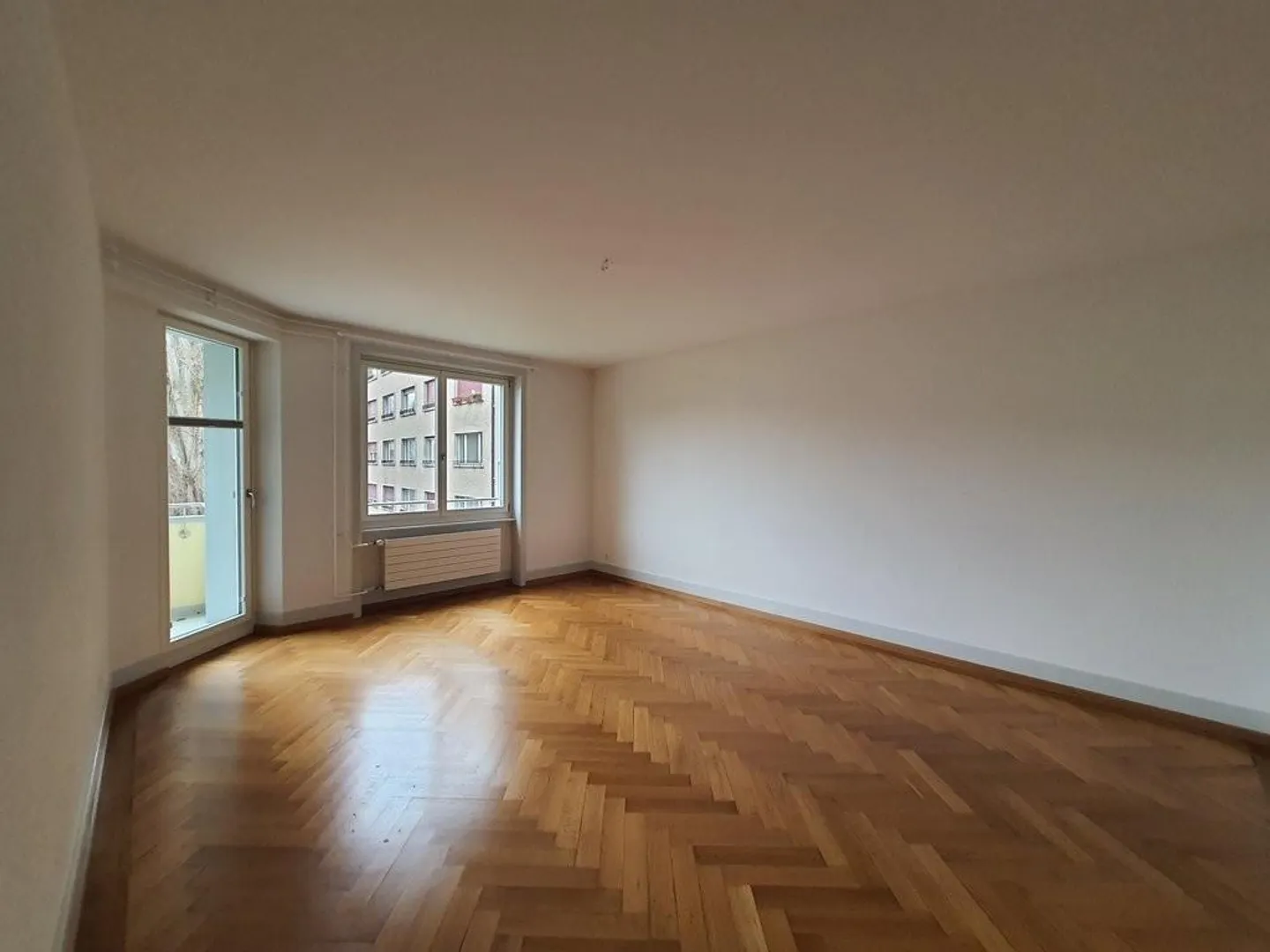 Accogliente appartamento di 2,5 stanze vicino a Loryplatz - Foto 4 di 7