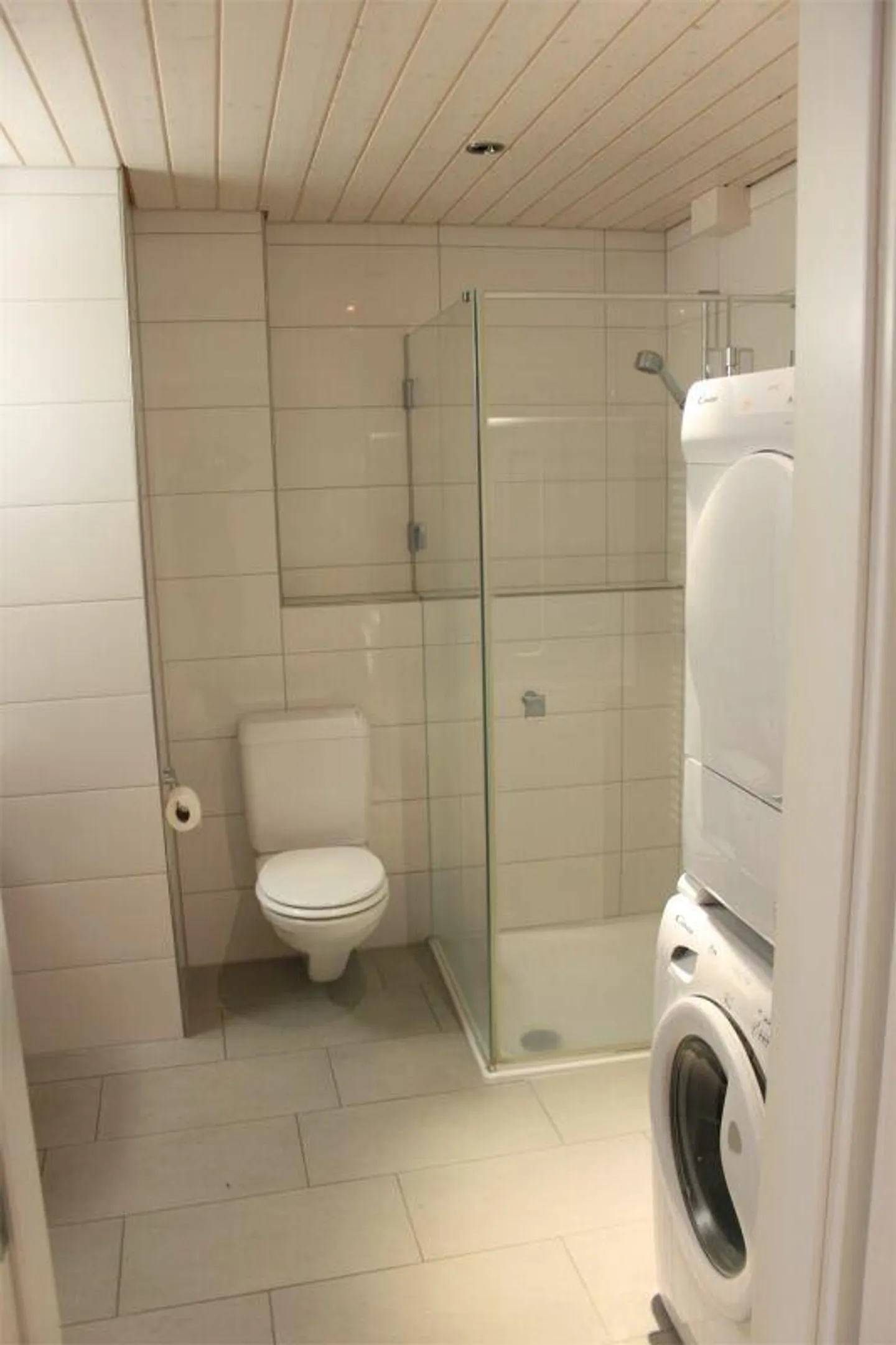 Grande appartement de 2,5 pièces au centre d'Altstätten - Photo 8 sur 9