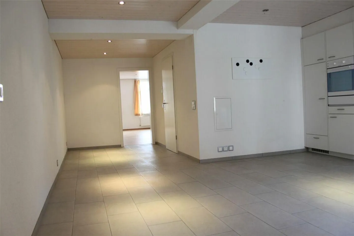 Grande appartement de 2,5 pièces au centre d'Altstätten - Photo 9 sur 9