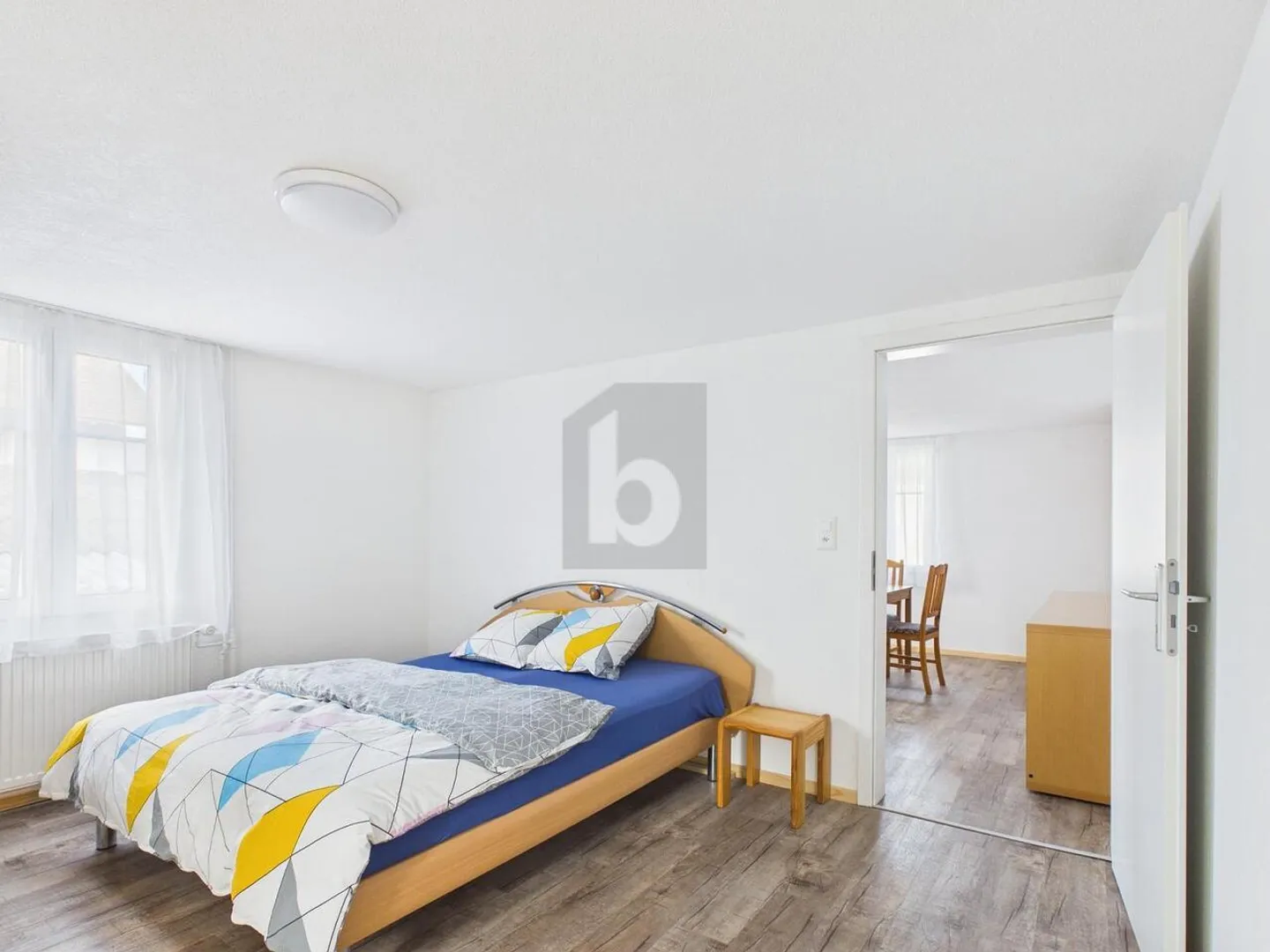 RENOVATED AND FURNISHED WITH FLEXIBLE RENTAL PERIOD - Photo 4 of 6