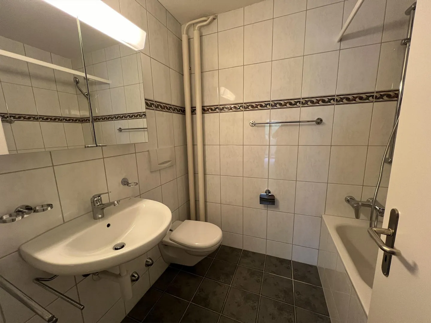 3.5 Room Apartment on the 2nd Floor Right - Photo 2 of 5