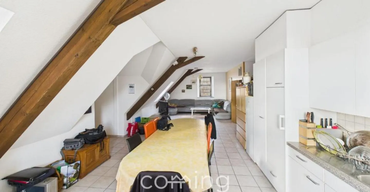 Appartement sous les combles spacieux de 4,5 pièces à Oensingen - avec espace sous les combles extensible et espace bureau supplémentaire - Photo 3 sur 11