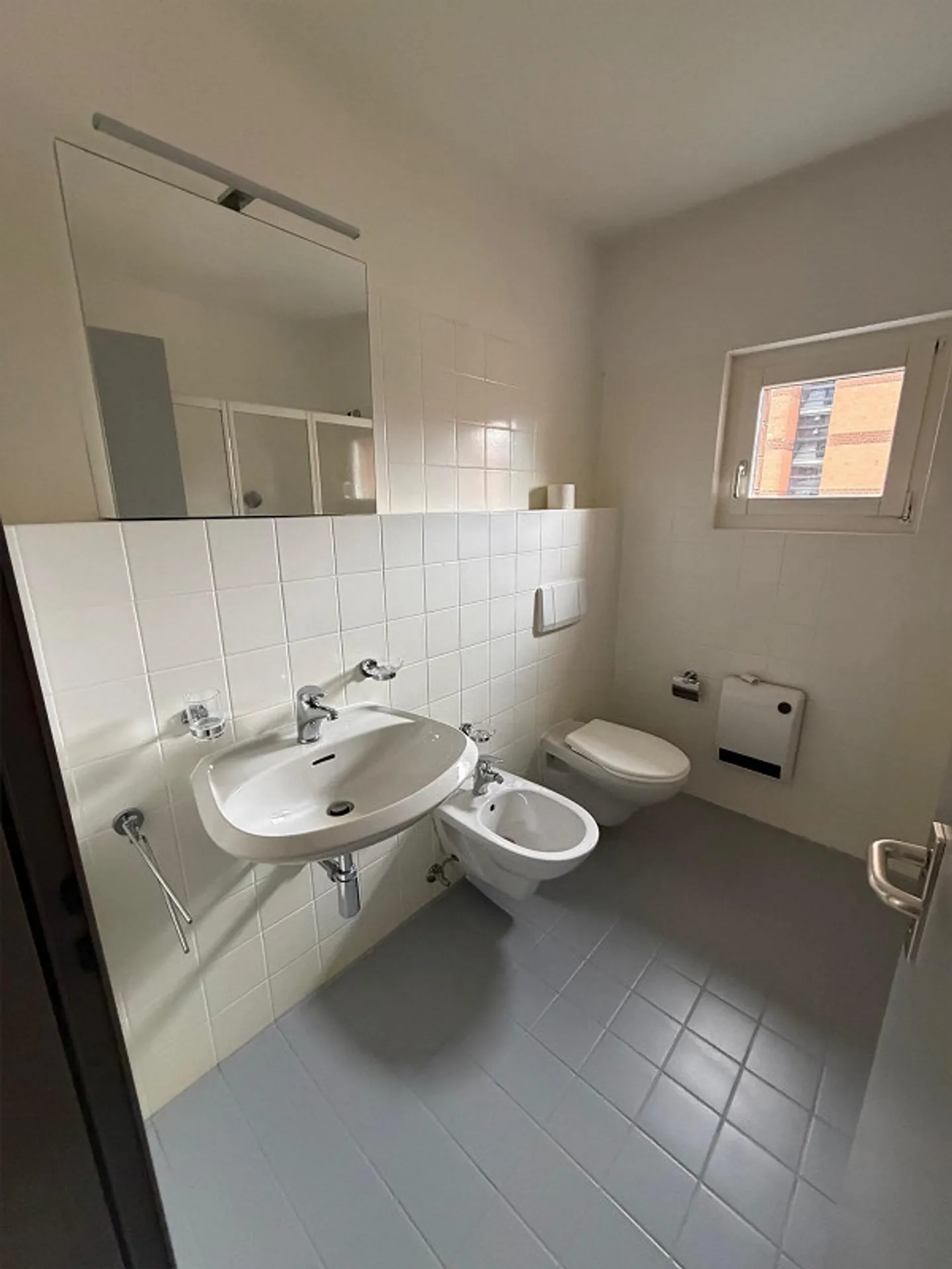 Modernes Apartment in Agno mit Balkon - Foto 8 von 12