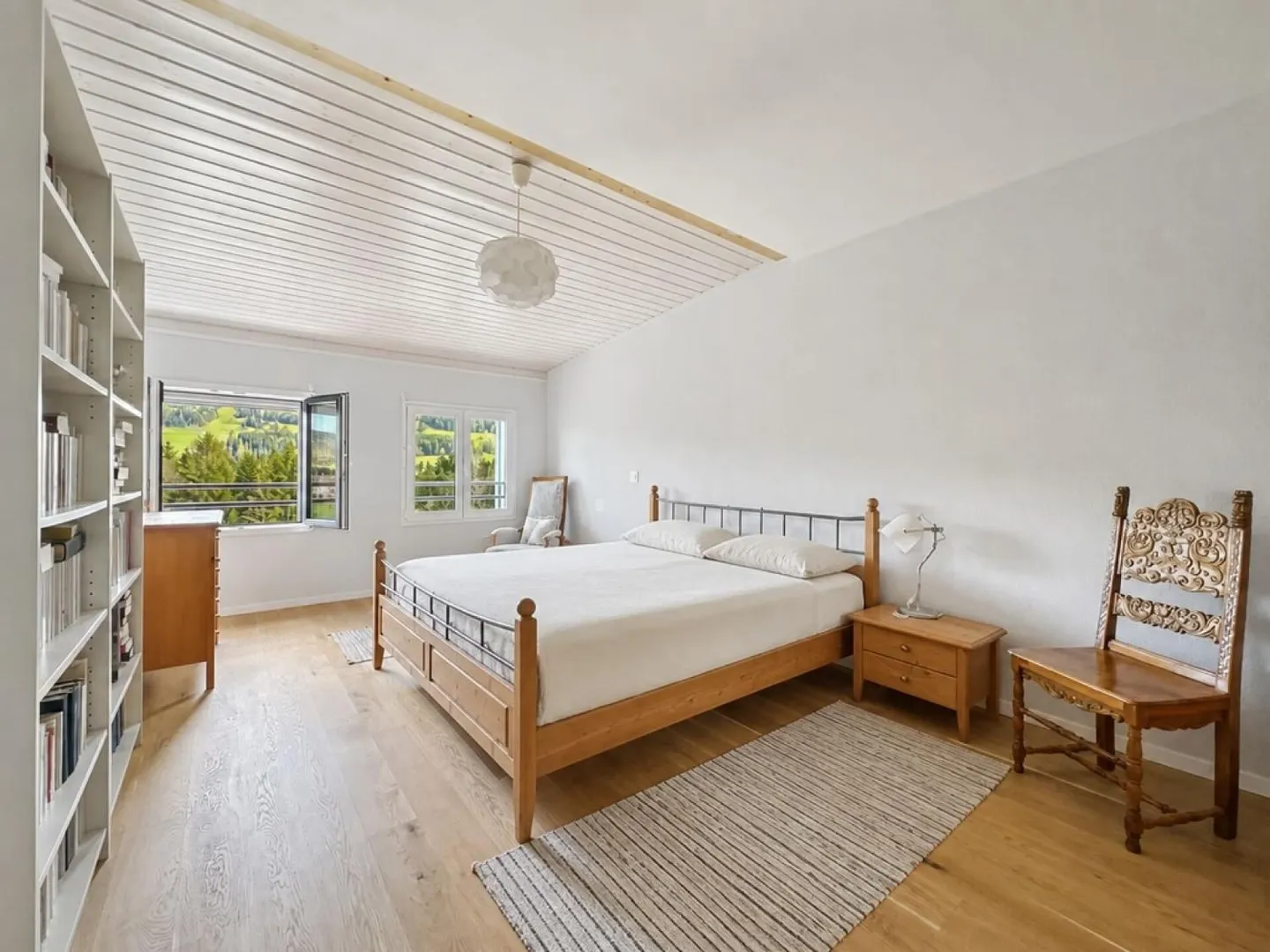 APPARTEMENT DUPLEX AVEC 5,5 CHAMBRES ET 2 BAINS BALCON - Photo 7 sur 11