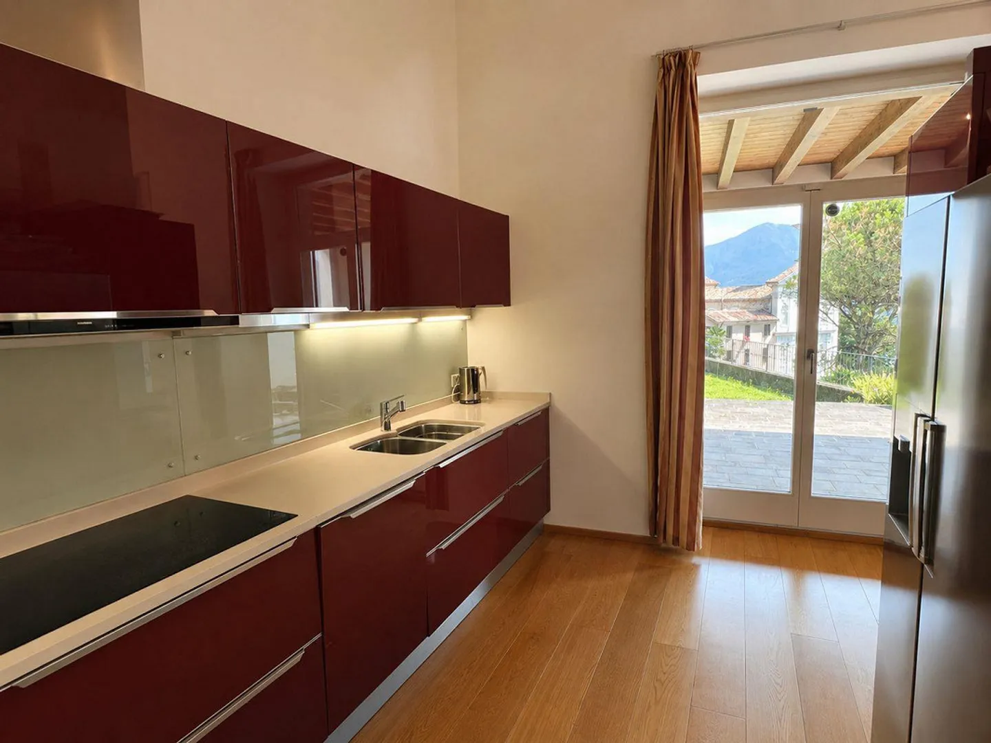Elegantes Duplex mit Panoramablick auf den See - Foto 5 von 21