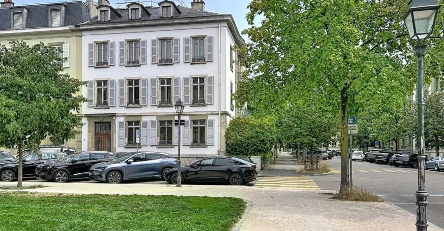 Haus mit 21 Zimmern - Foto 1 von 13