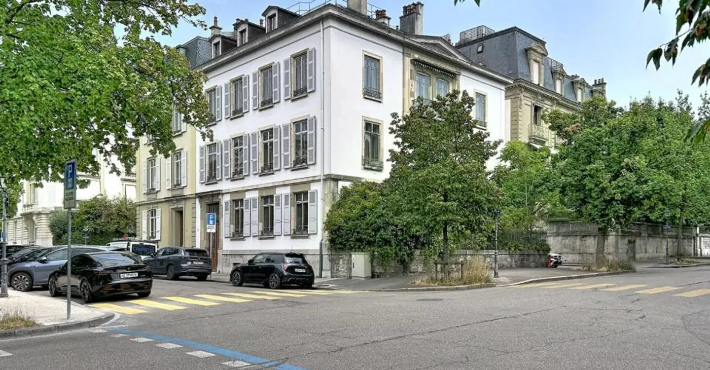 Haus mit 21 Zimmern - Foto 2 von 13