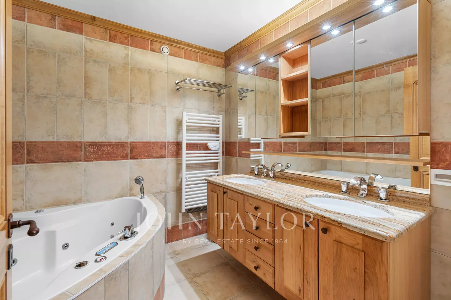 Luxury Apartment in Montana - Photo 7 of 11