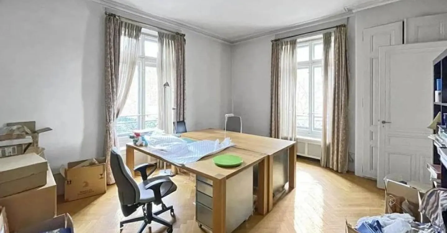Haus mit 21 Zimmern - Foto 12 von 13