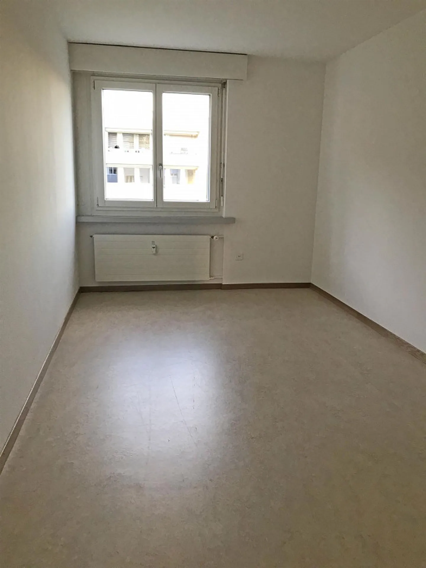 Appartement dans un endroit calme - Photo 7 sur 13