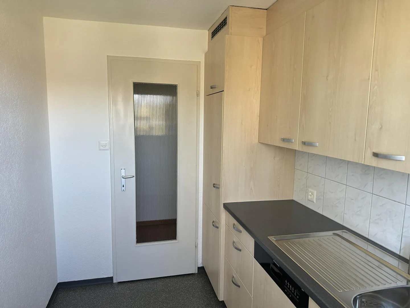 Appartamento di 3 stanze in affitto - Foto 3 di 9