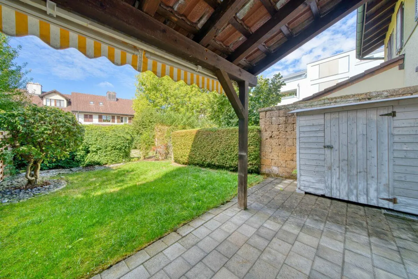 Incantevole casa a schiera con molto spazio e un piccolo giardino idilliaco - Foto 5 di 5