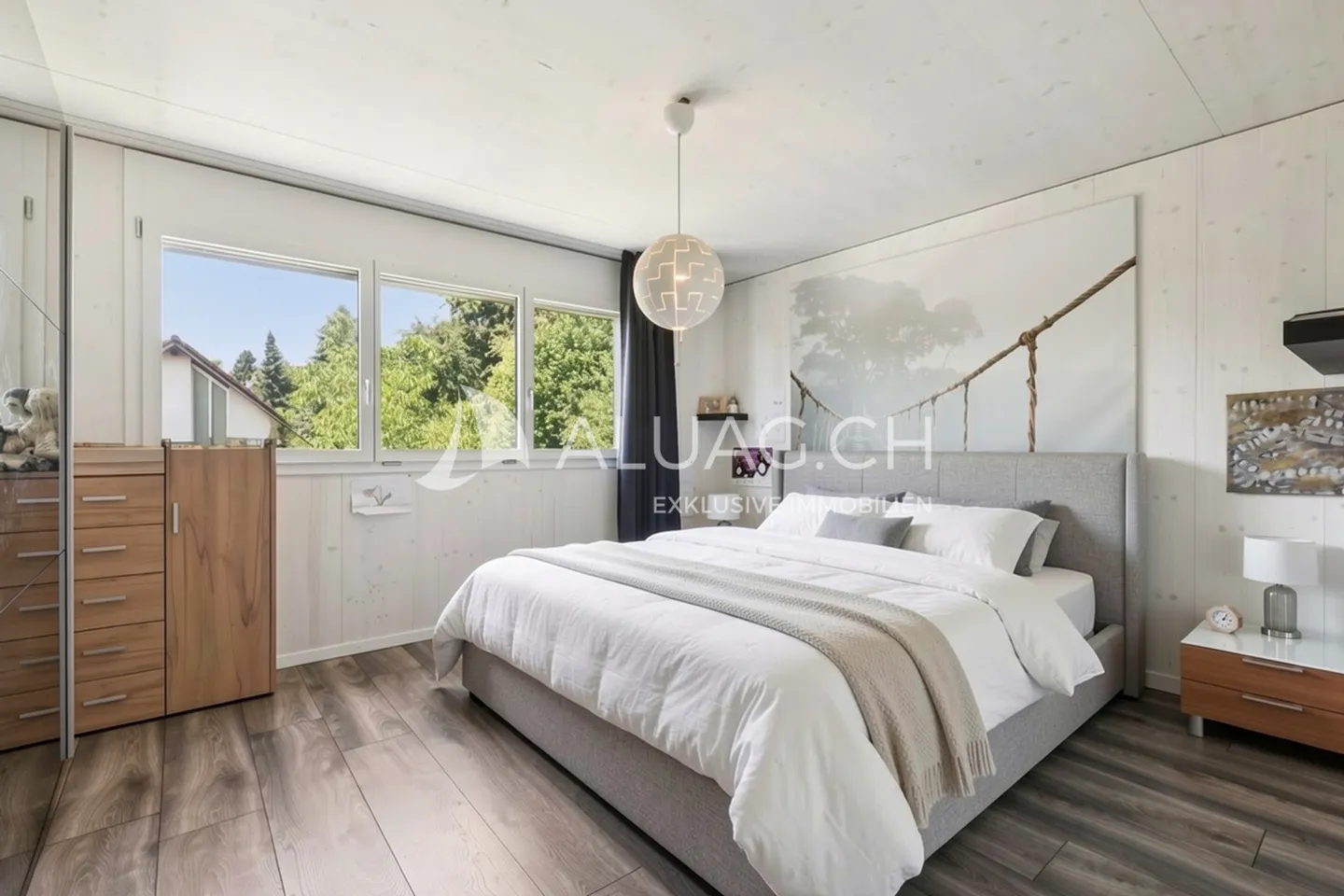 A DREAM HOME FOR THE WHOLE FAMILY - Photo 5 of 7