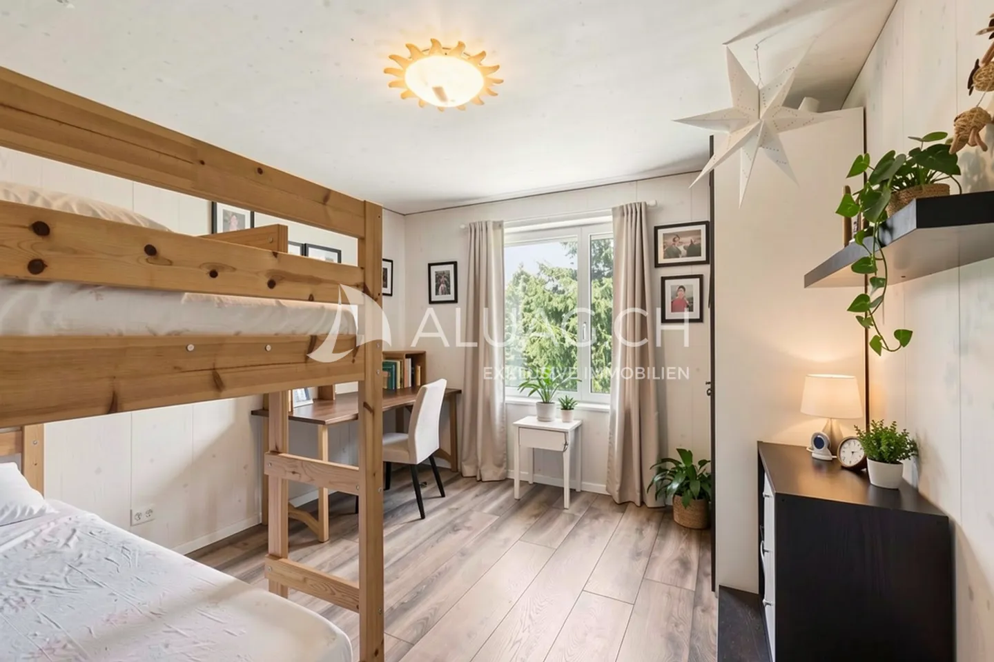 A DREAM HOME FOR THE WHOLE FAMILY - Photo 6 of 7