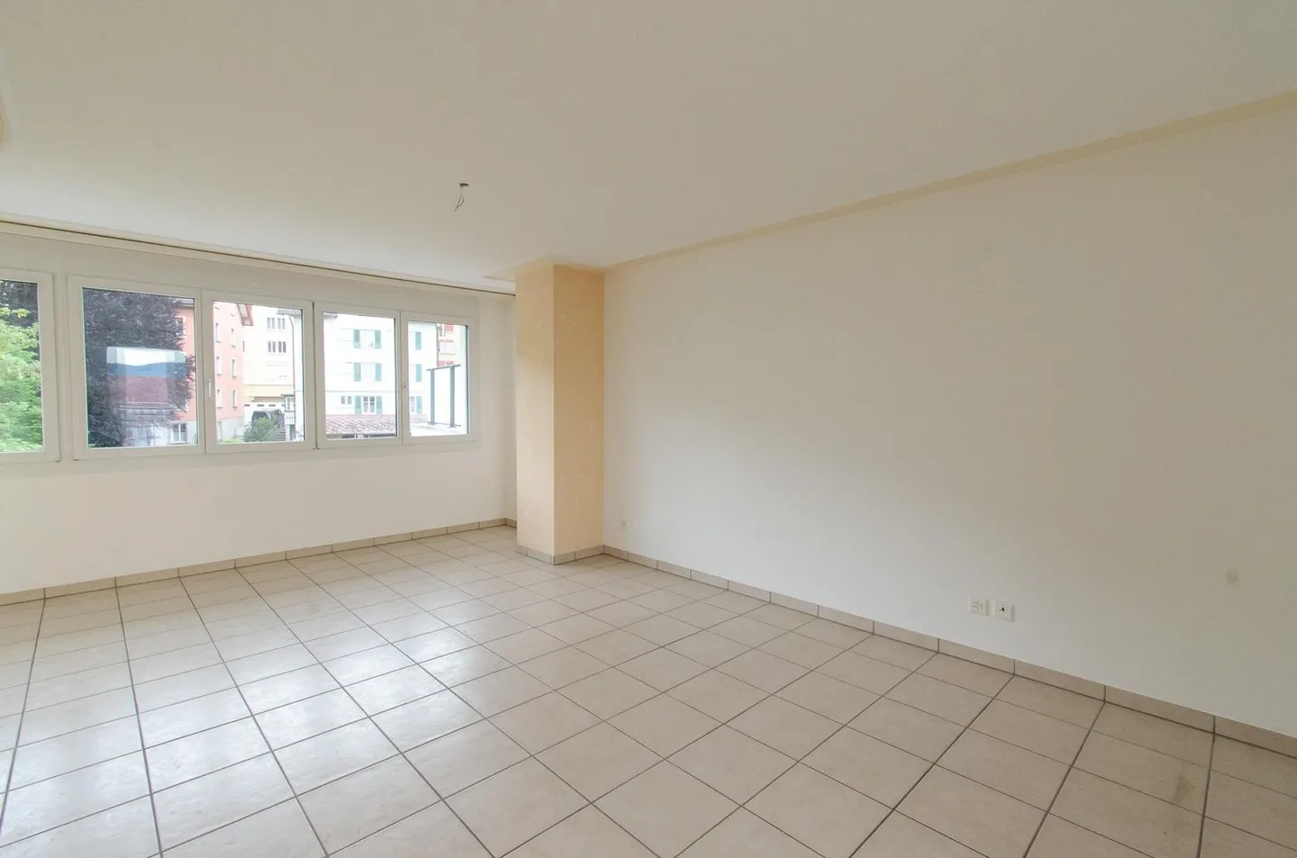 Besondere 4.5 Zimmer-Maisonette mit Balkon - Foto 12 von 13