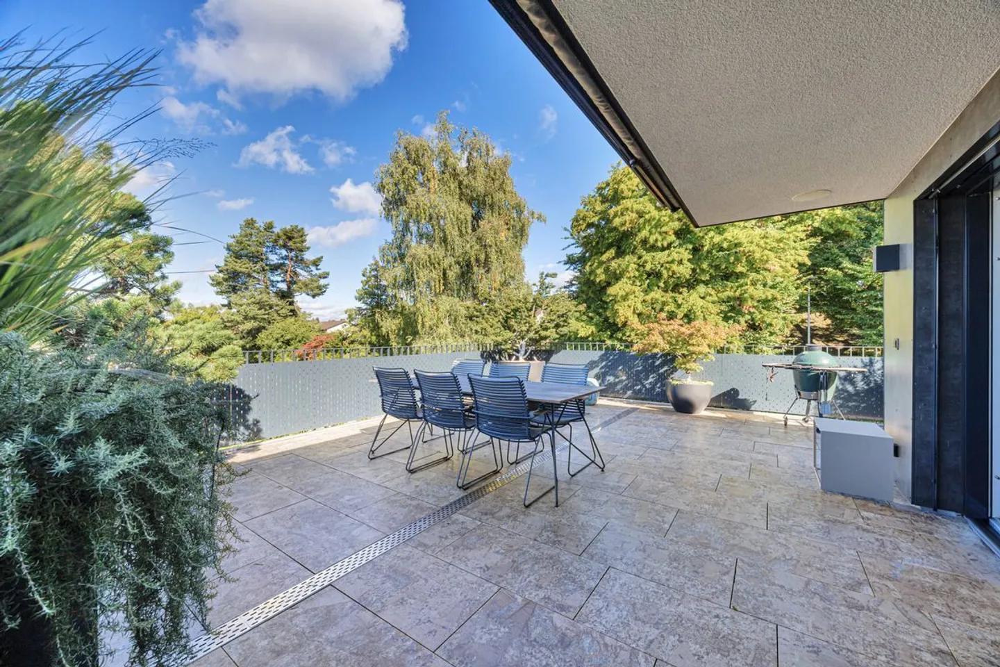 Appartement penthouse exclusif avec deux terrasses - Photo 3 sur 12