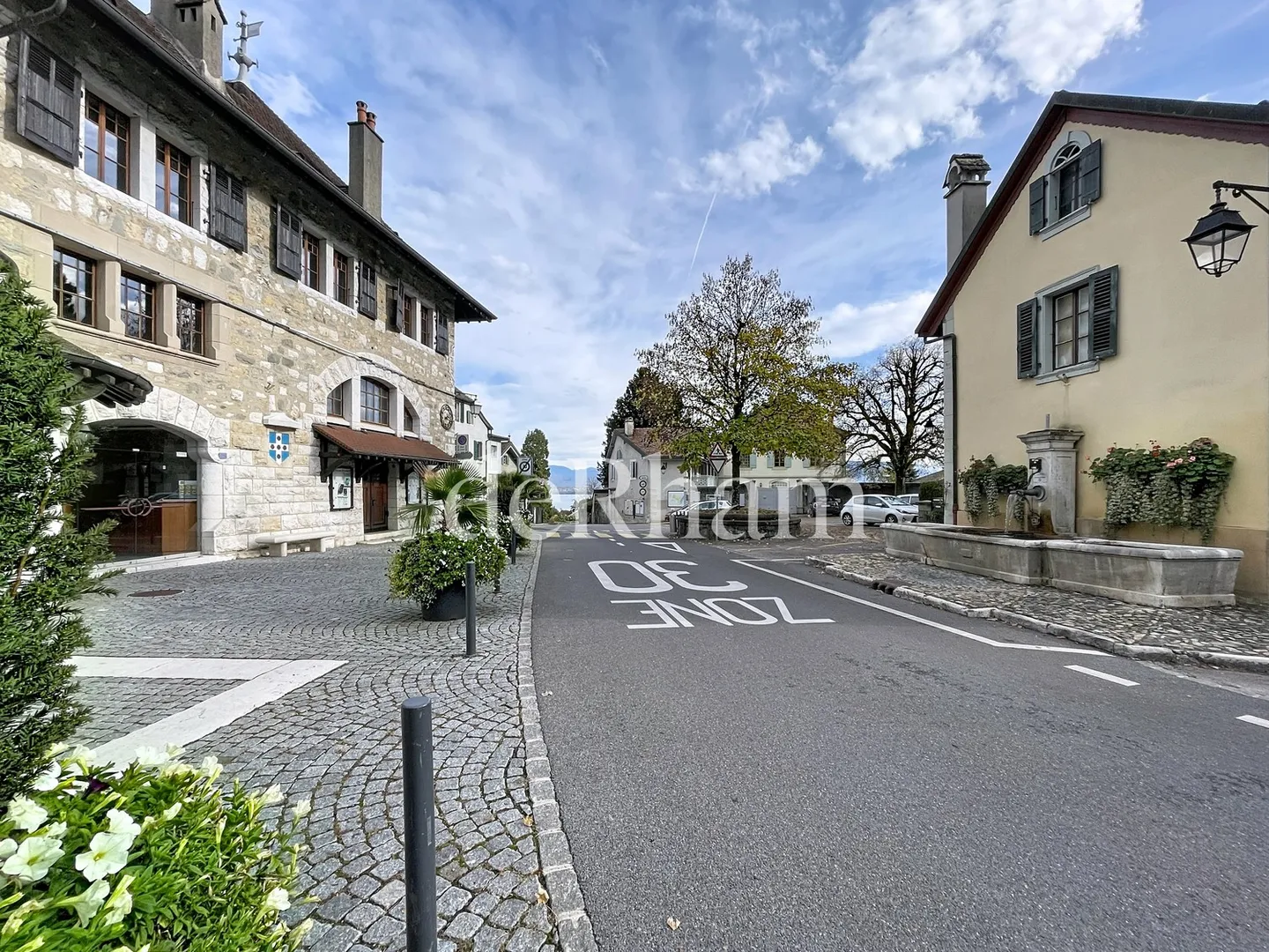 Wunderschöne 4.5 im Erdgeschoss mit privater Terrasse - Foto 11 von 13