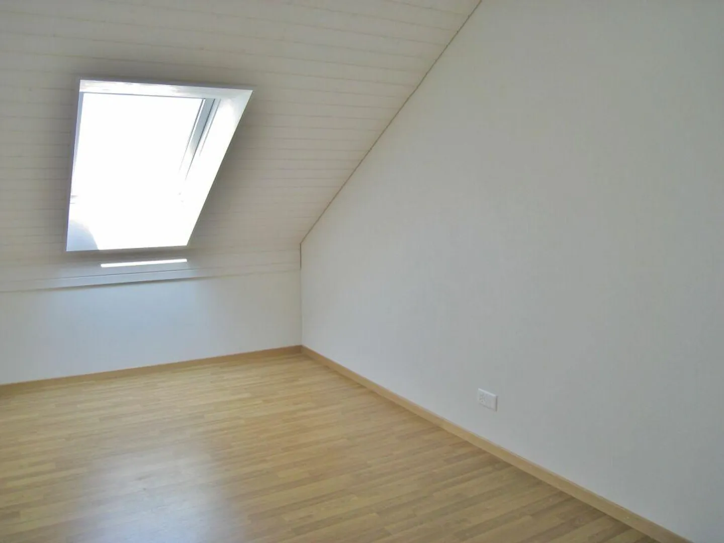 Appartement en duplex spacieux et moderne - Vie élégante - Photo 2 sur 8