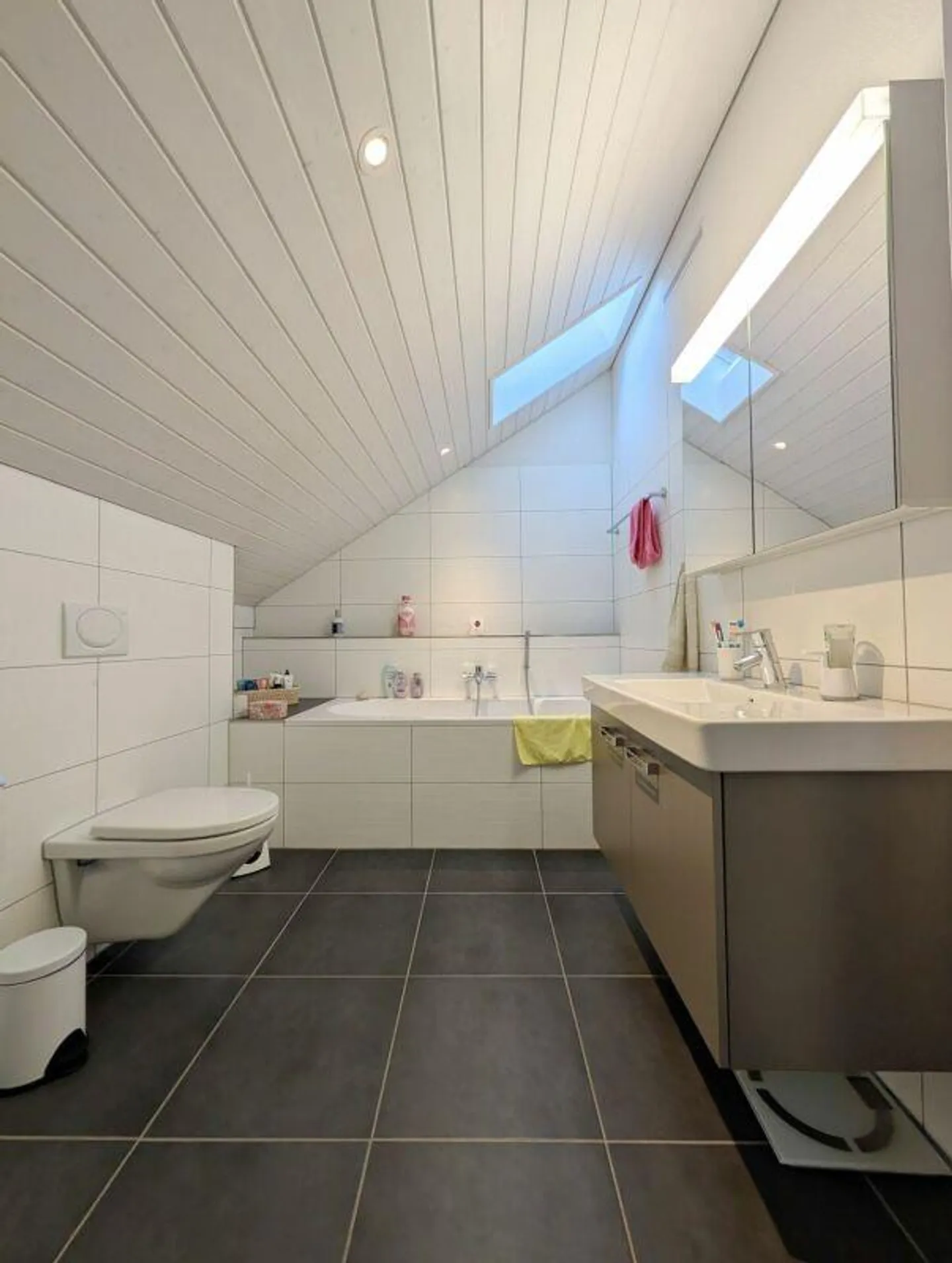 Appartement en duplex spacieux et moderne - Vie élégante - Photo 6 sur 8