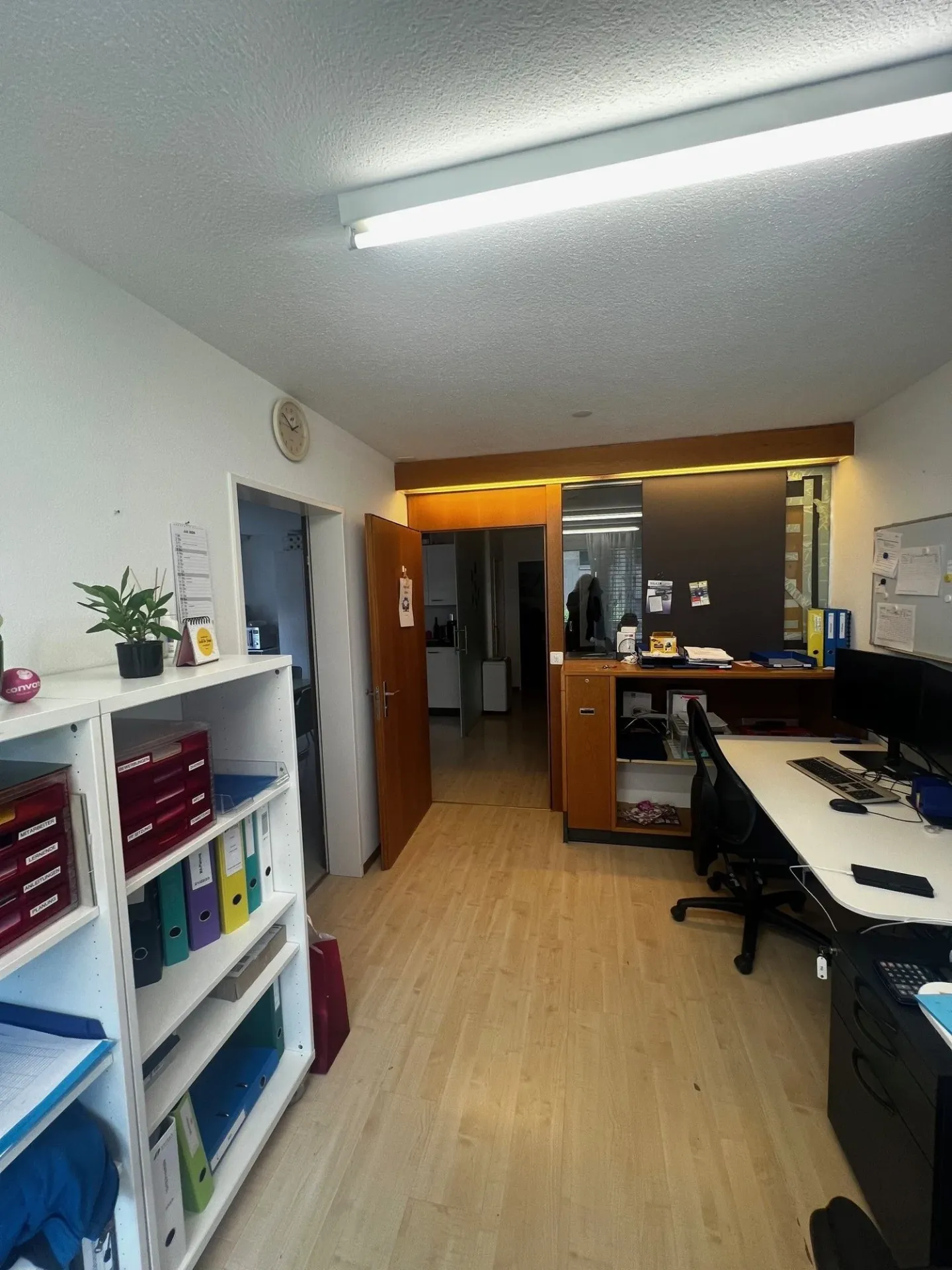 Spazio Commerciale Luminoso - Ideale come Ufficio o Atelier - Foto 4 di 5