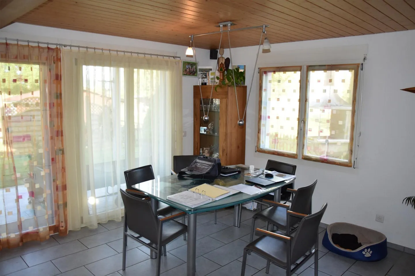 Casa unifamiliare ben tenuta in una posizione tranquilla a Ettiswil - Foto 4 di 8