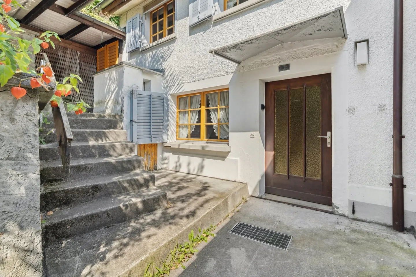 Fascino storico nel cuore di Stäfa - Foto 2 di 4