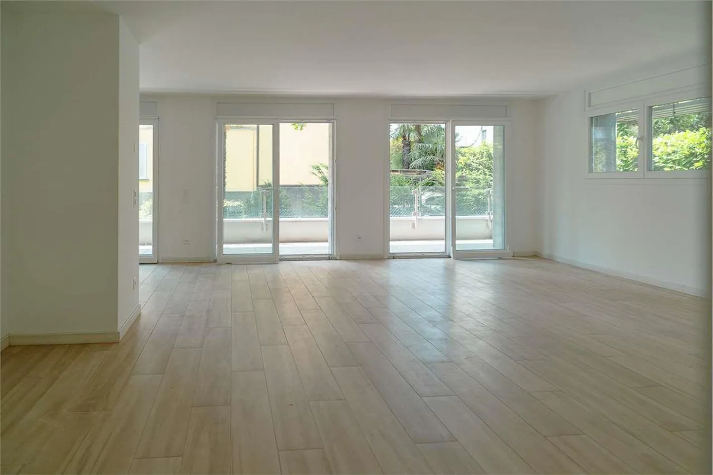 Elegant 3.5-room apartment in Gentilino - Photo 4 of 10