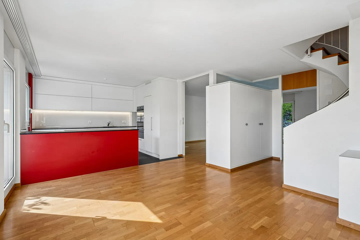 Vivere al Zugerberg – Una casa tra città e natura - Foto 4 di 20