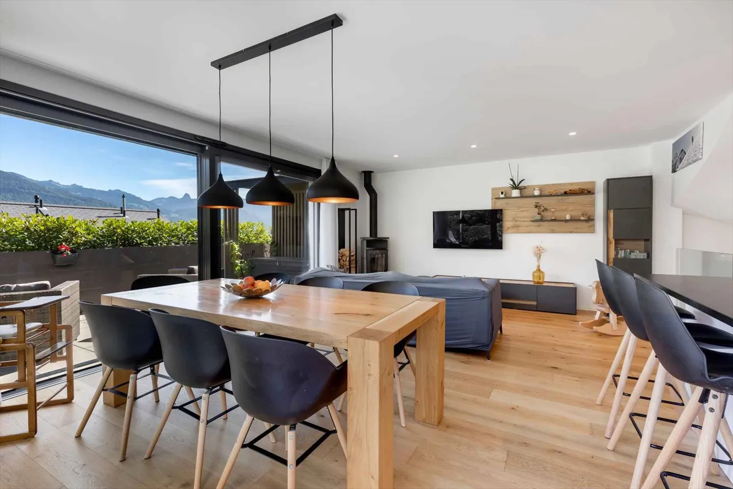 Semi-detached house for sale - Photo 1 of 13