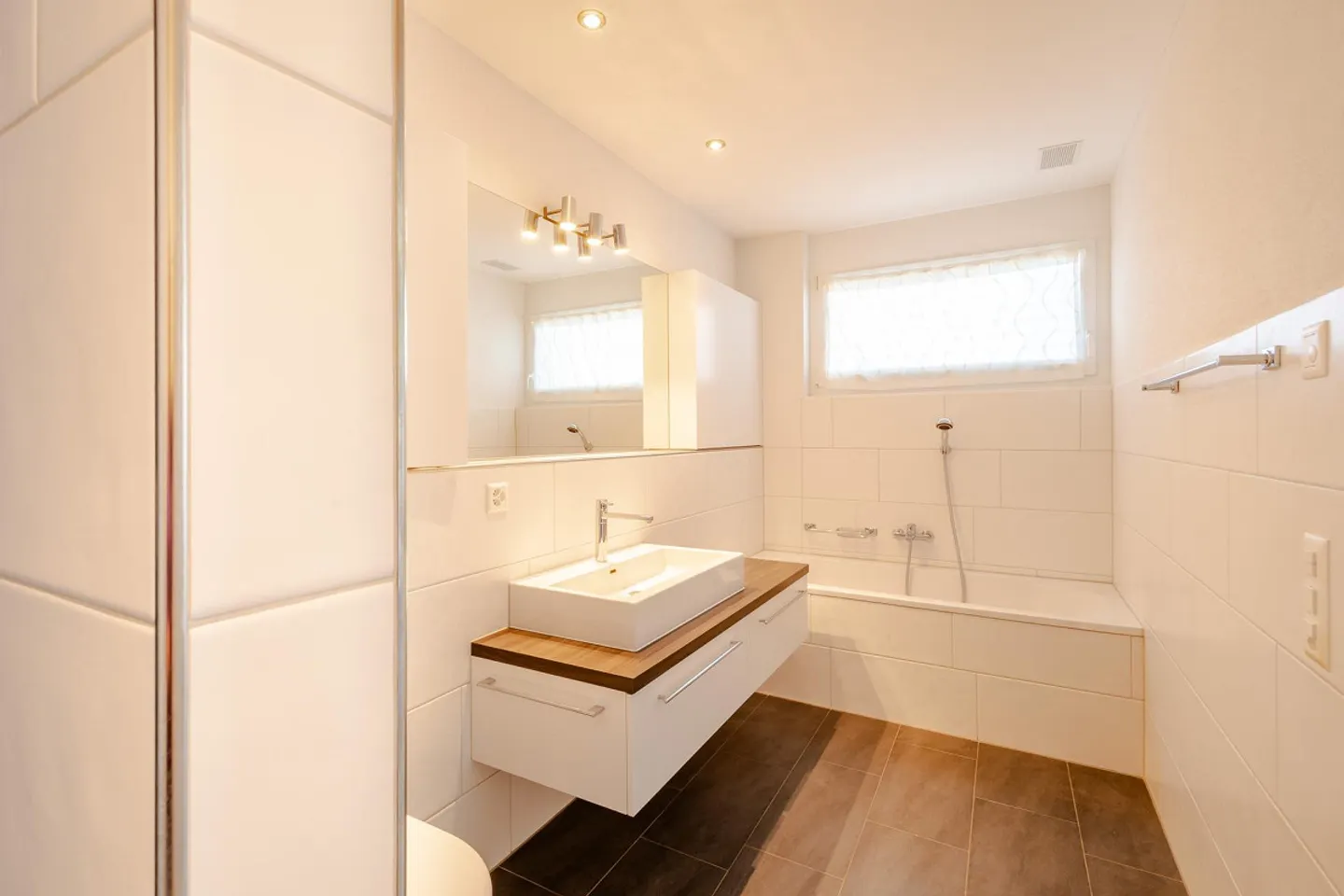 Stilvolle Wohnung mit Grünblick - Foto 13 von 20