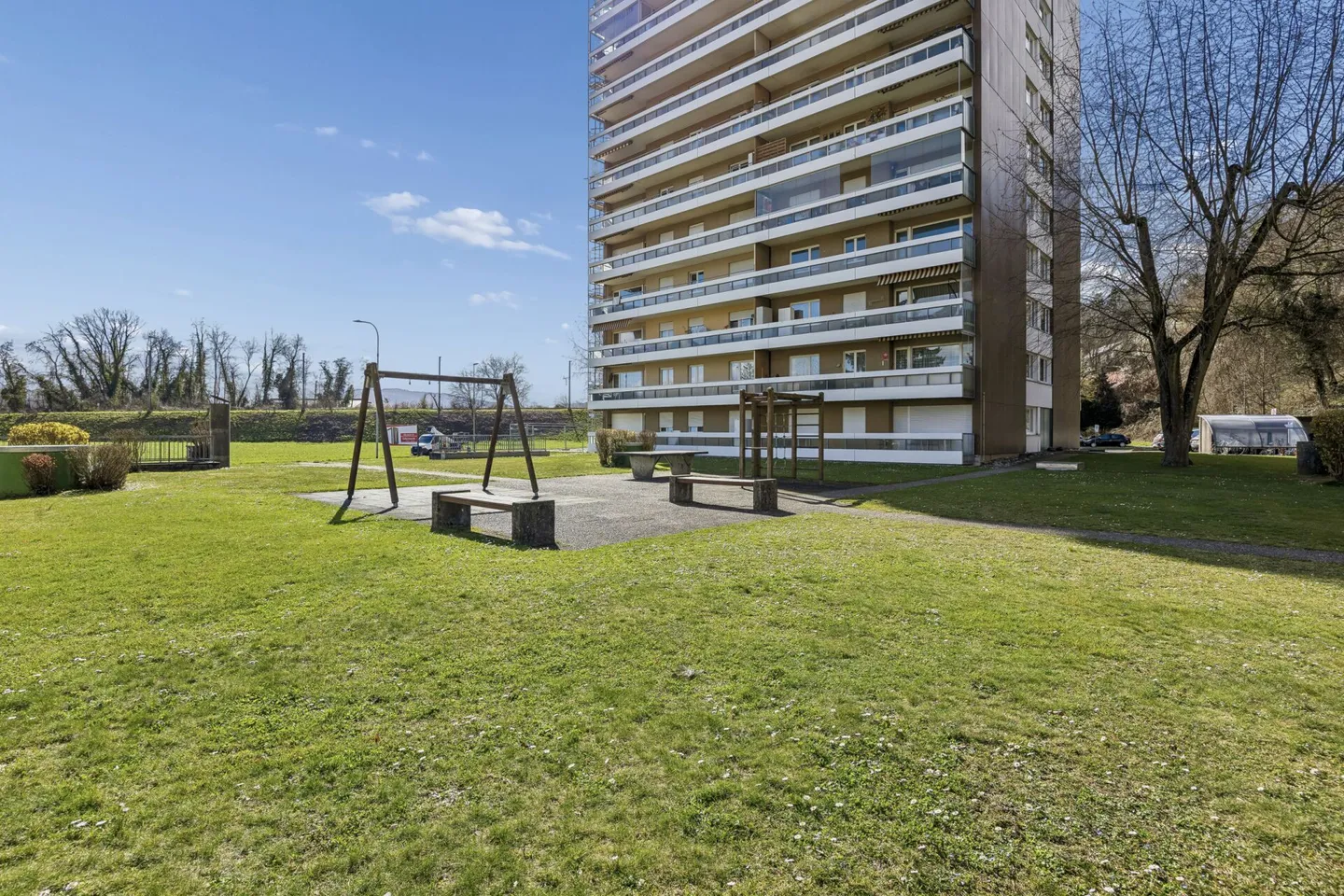 Modern 4.5-room apartment with panoramic view - Photo 8 of 14