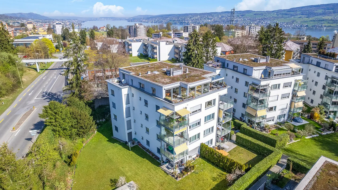 Penthouse avec vue panoramique et terrasses ensoleillées - Photo 10 sur 11