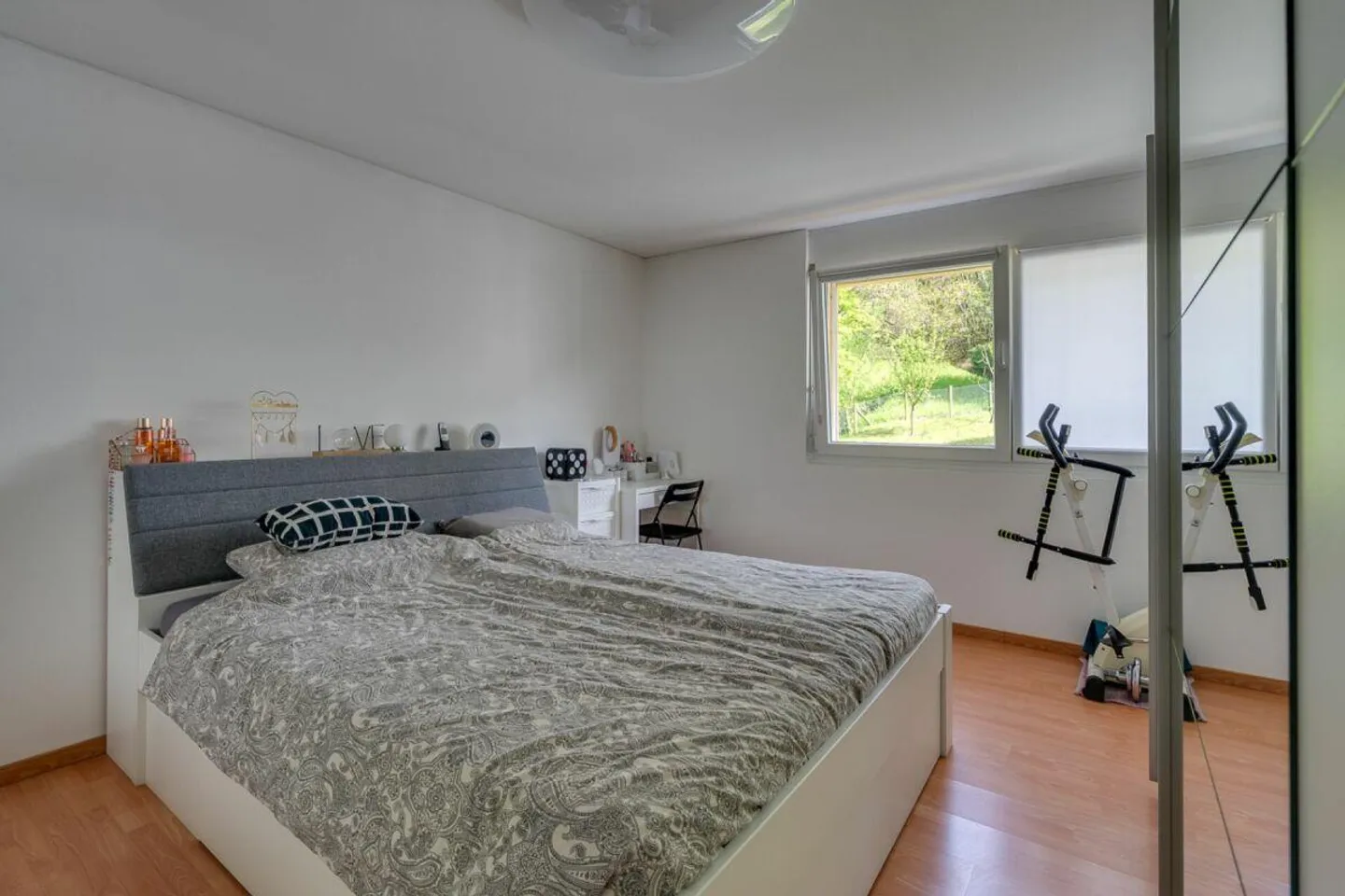 DAVESCO · CASA MODERNA CON GIARDINO E VISTA LIBERA SUL LAGO DI LUGANO - Foto 9 di 15