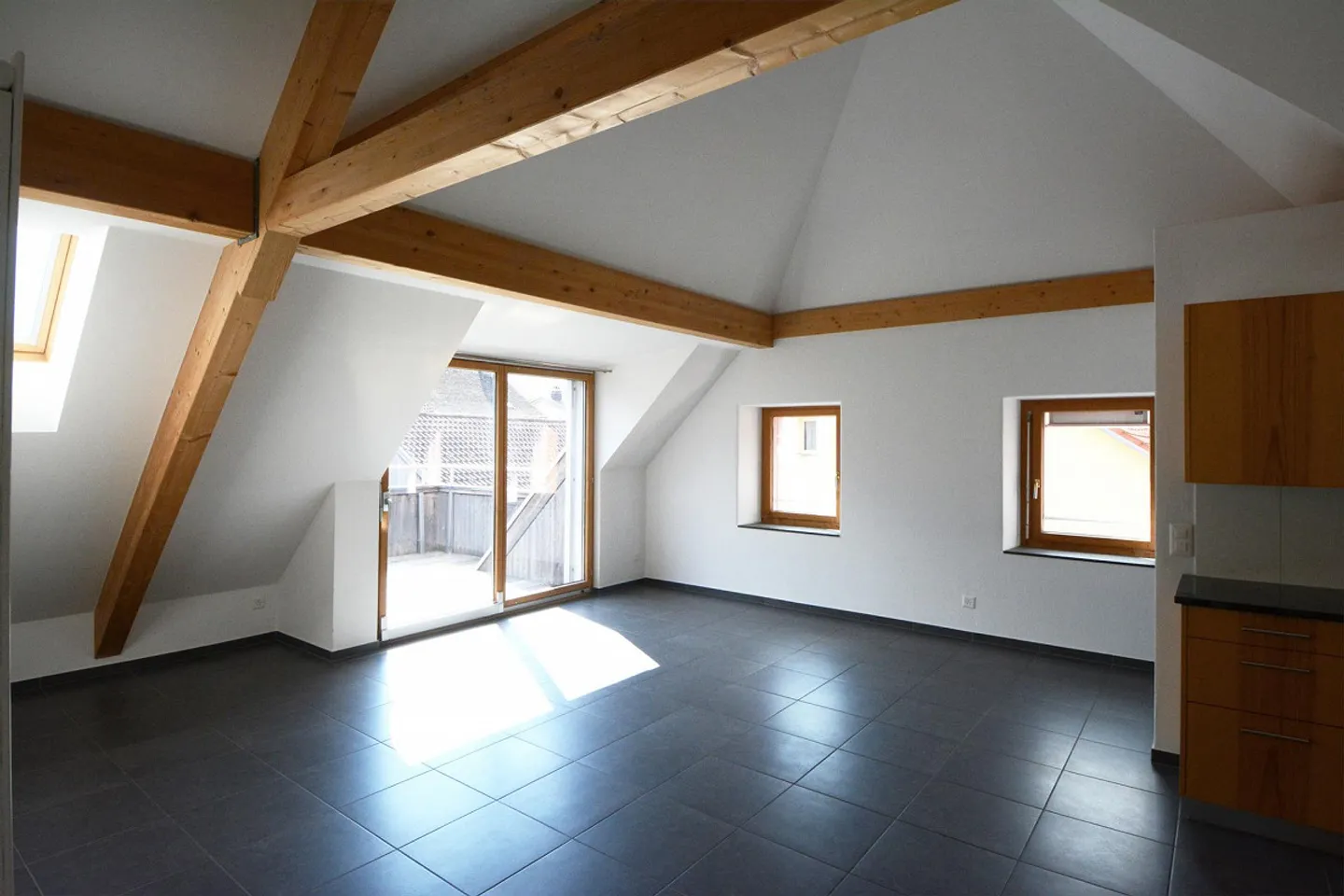 4.5 Room Attic Apartment - Photo 1 of 14